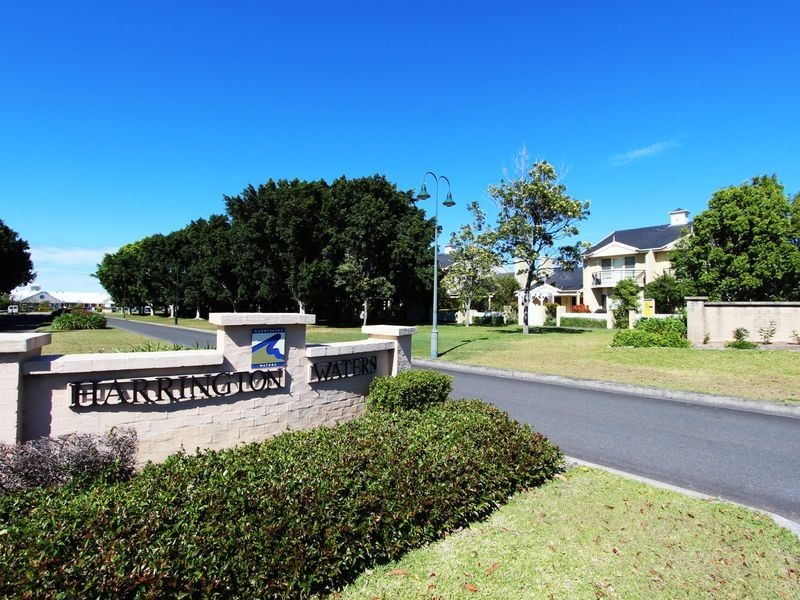 16 Brunswick Place, Harrington NSW 2427