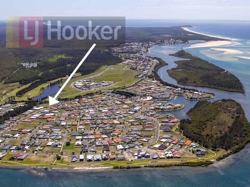 2/37-43 Electra Parade, Harrington NSW 2427