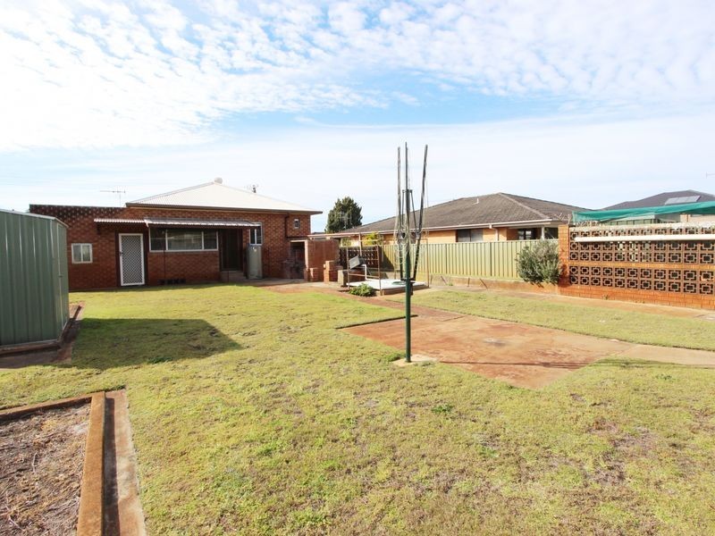 12 Glacken Street, Harrington NSW 2427