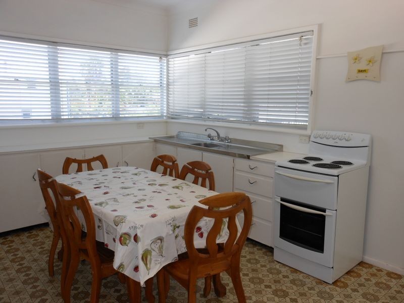 9 Glacken Street, Harrington NSW 2427