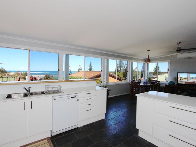 24 High Street, Harrington NSW 2427