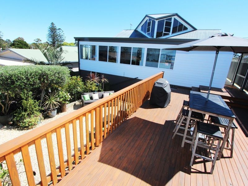 24 High Street, Harrington NSW 2427