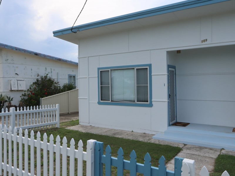 1/109 Beach Street, Harrington NSW 2427