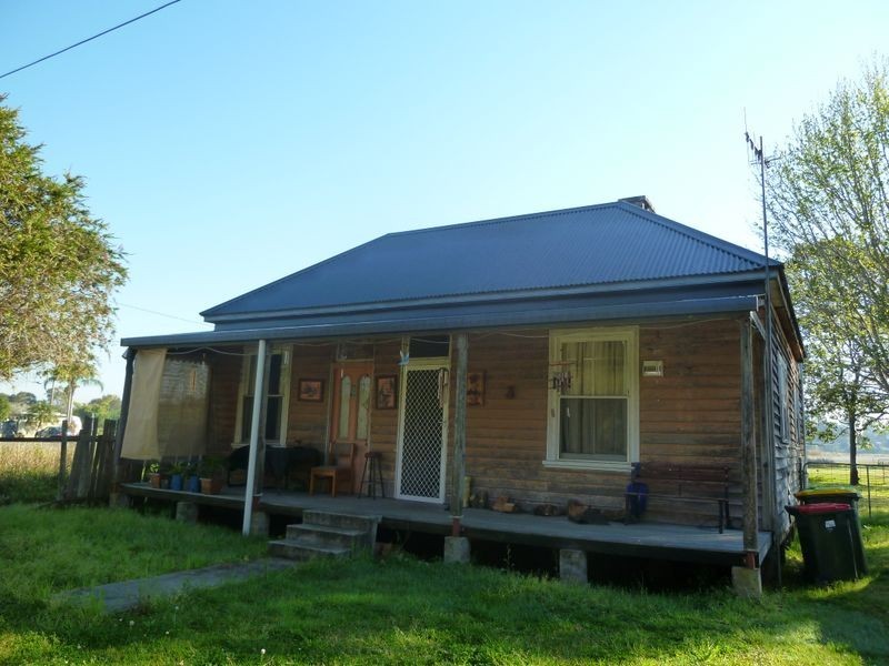 3 Wharf Road, Coopernook NSW 2426