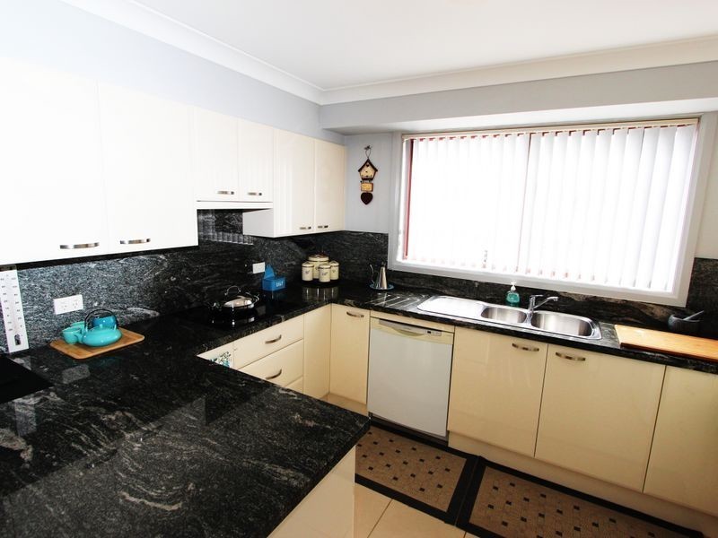 2/15 Granter Street, Harrington NSW 2427