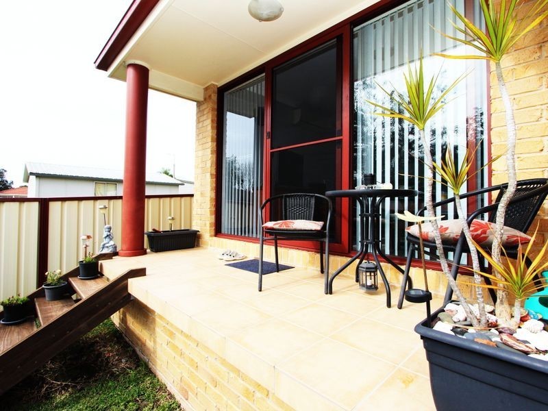 2/15 Granter Street, Harrington NSW 2427