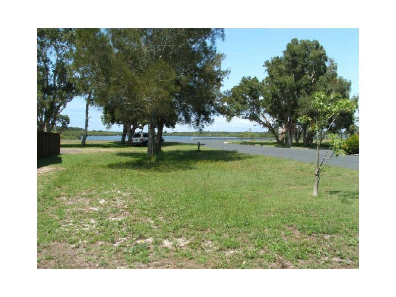 4 Heron Close, Harrington NSW 2427