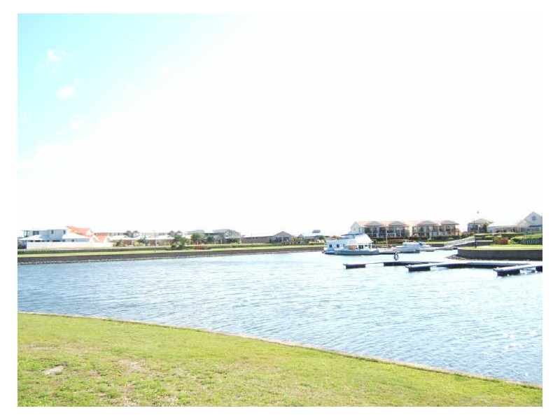 2/27-29 Sovereign Avenue, Harrington NSW 2427