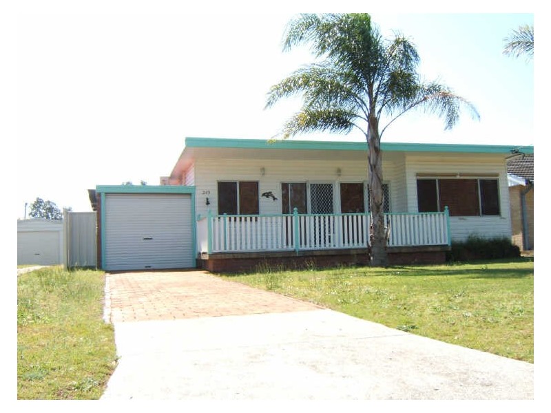 245 Beach Street, Harrington NSW 2427