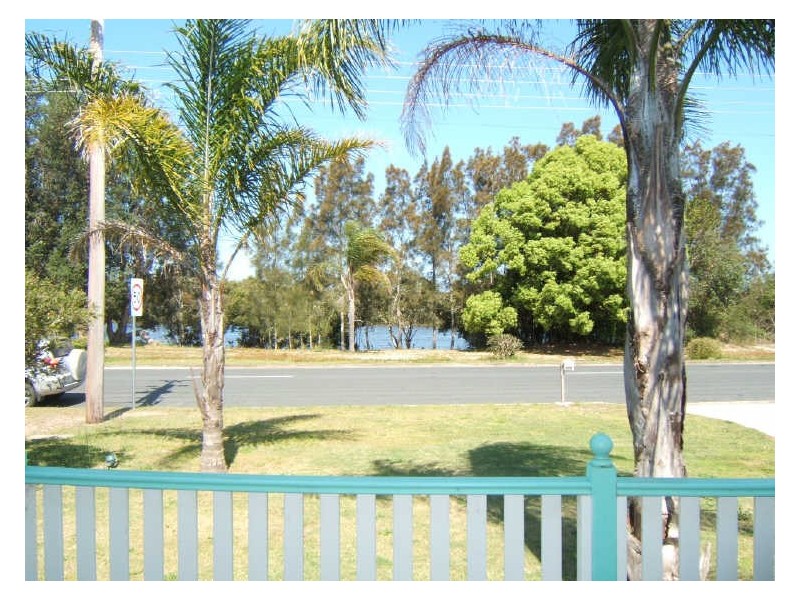 245 Beach Street, Harrington NSW 2427