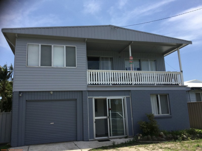 277 Beach Street, Harrington NSW 2427