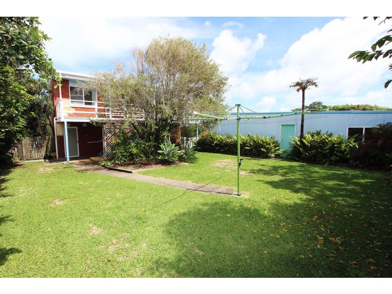 8 Leopold Street, Crowdy Head NSW 2427