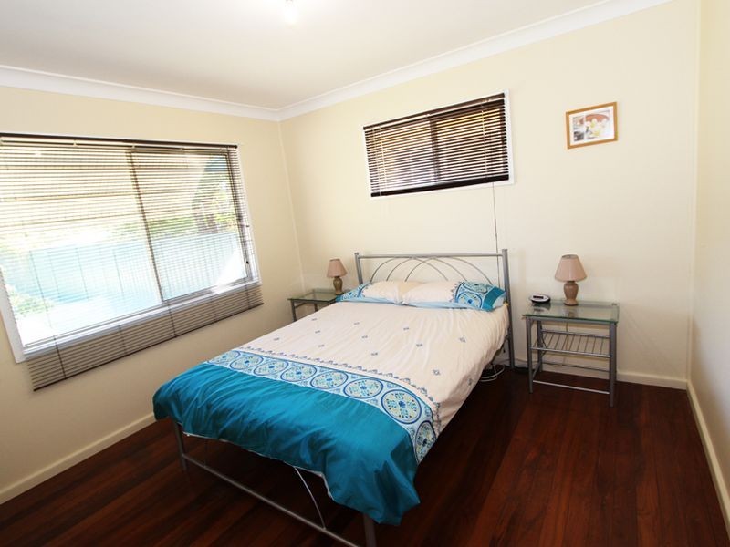 203 Beach Street, Harrington NSW 2427