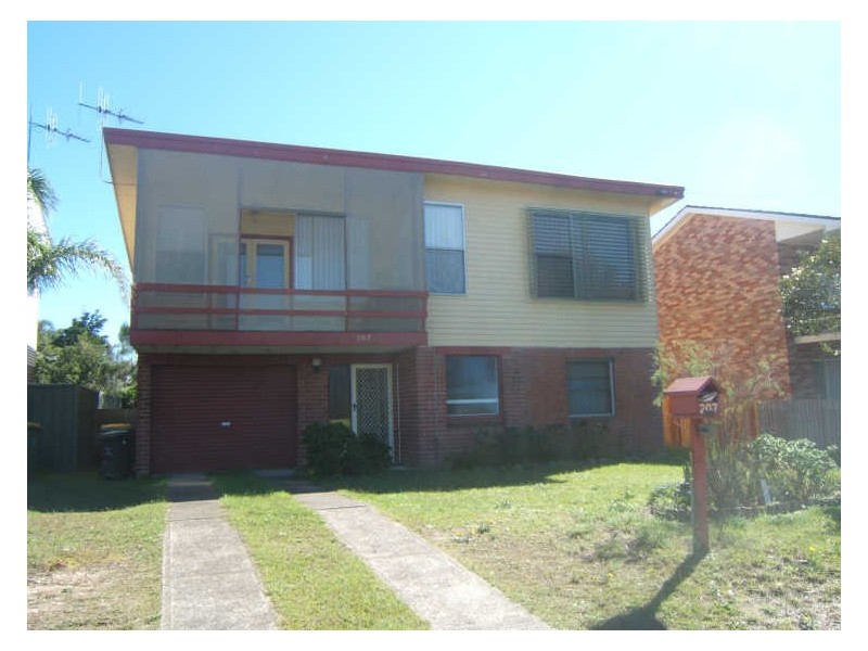 207 Beach Street, Harrington NSW 2427