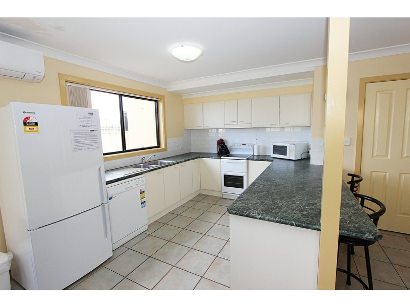 2/41 Beach Street, Harrington NSW 2427