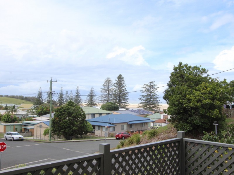 Unit 1/6 Coode Street, Harrington NSW 2427