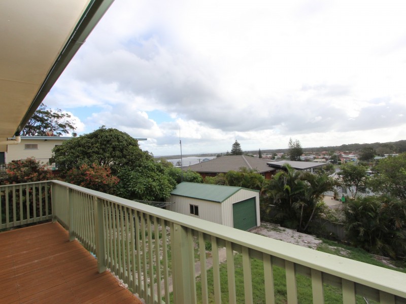 6 Crown Street, Harrington NSW 2427