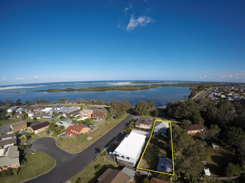 151 Beach Street, Harrington NSW 2427