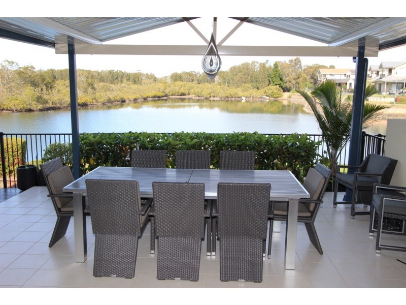 2/5 Ulmurra Close, Harrington NSW 2427