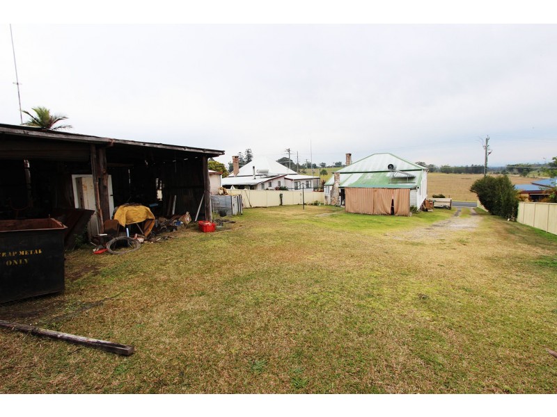 17 West Street, Coopernook NSW 2426