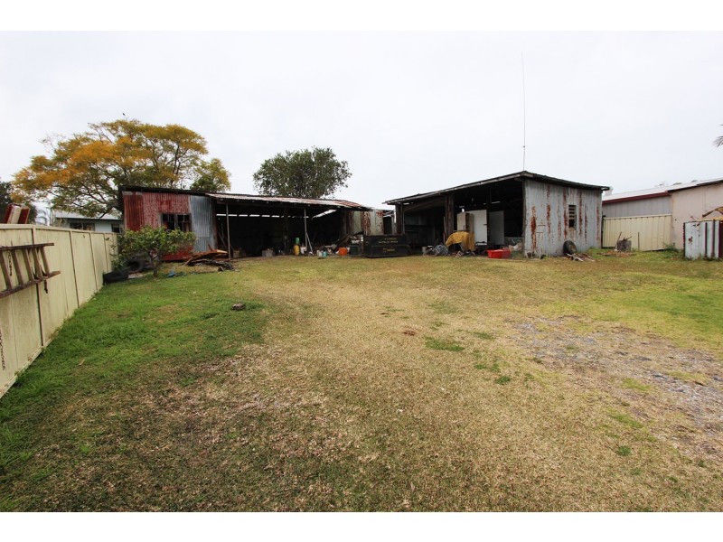 17 West Street, Coopernook NSW 2426