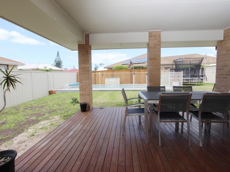 13 Tully Place, Harrington NSW 2427