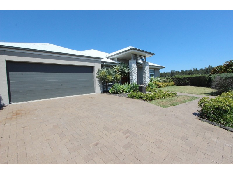 2 Rocklilly Street, Harrington NSW 2427