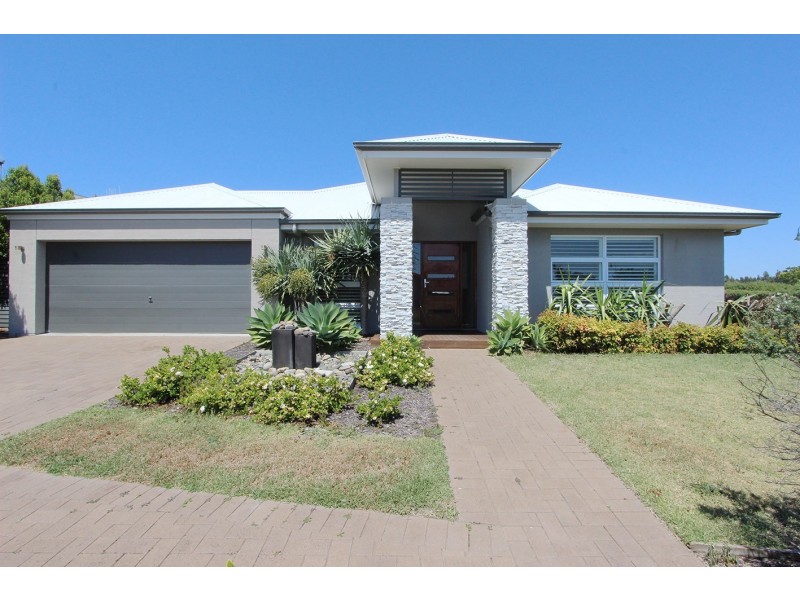 2 Rocklilly Street, Harrington NSW 2427