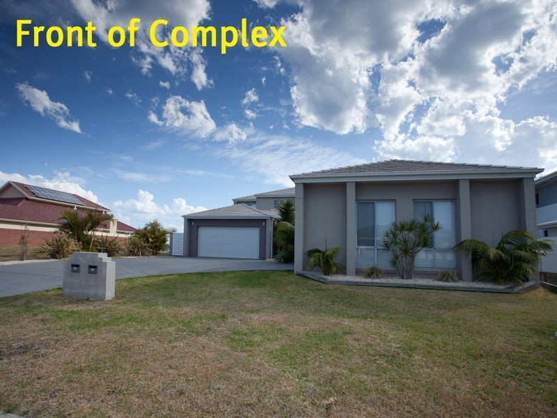 2/84 Diamantina Circuit, Harrington NSW 2427