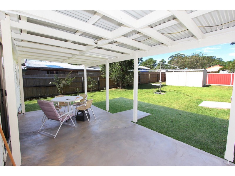 17 Petrie Street, Coopernook NSW 2426