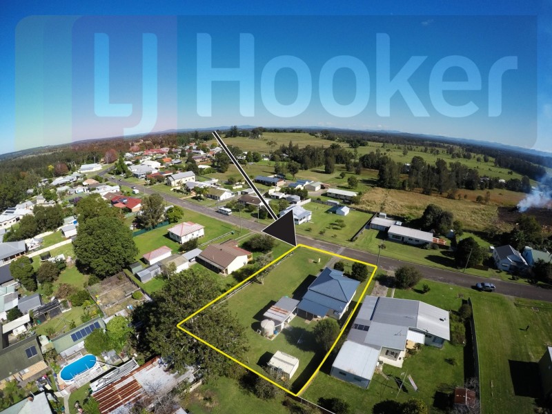 17 Petrie Street, Coopernook NSW 2426