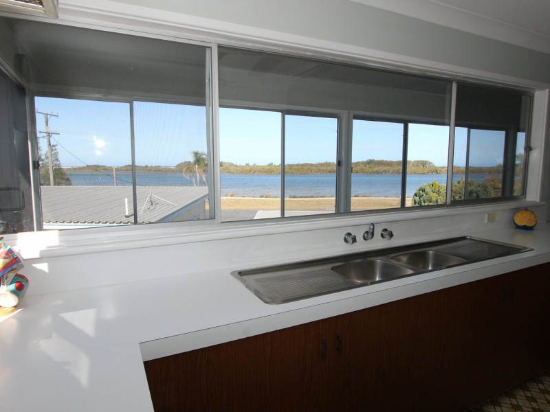 5 Glacken Street, Harrington NSW 2427