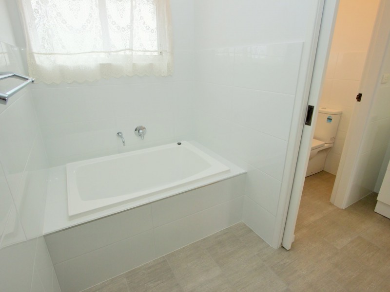 2 Shearwater Crescent, Harrington NSW 2427