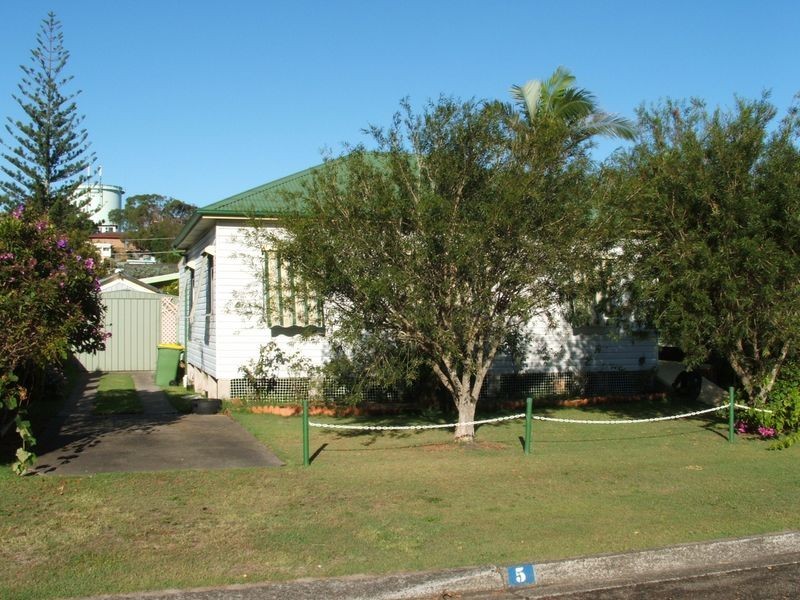 5 Scott Street, Harrington NSW 2427