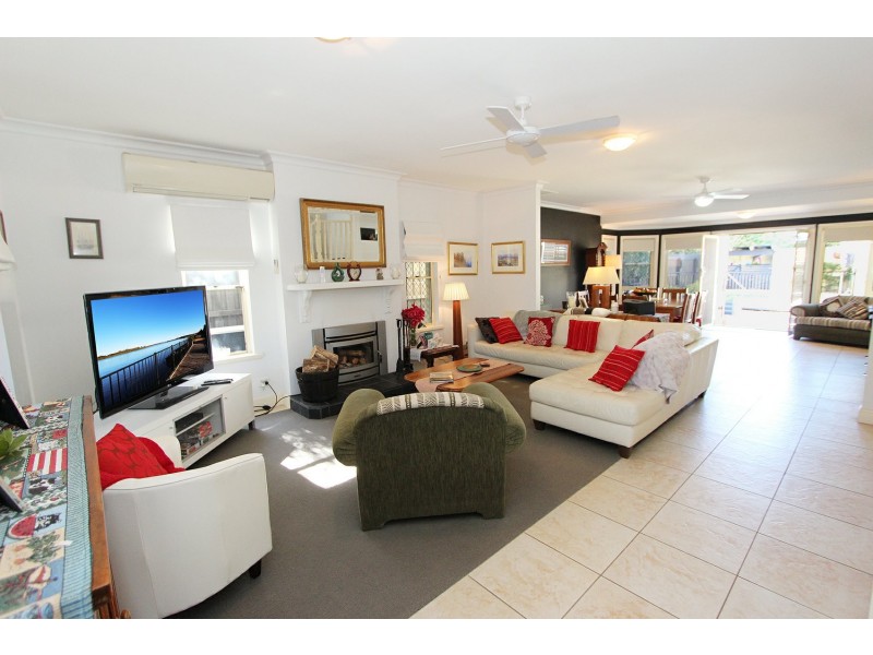 24 Sampson Avenue, Harrington NSW 2427