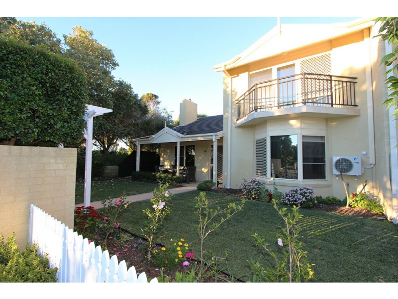 24 Sampson Avenue, Harrington NSW 2427