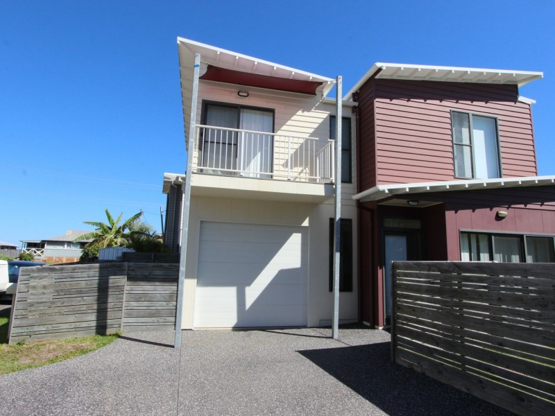 2/45 Beach Street, Harrington NSW 2427