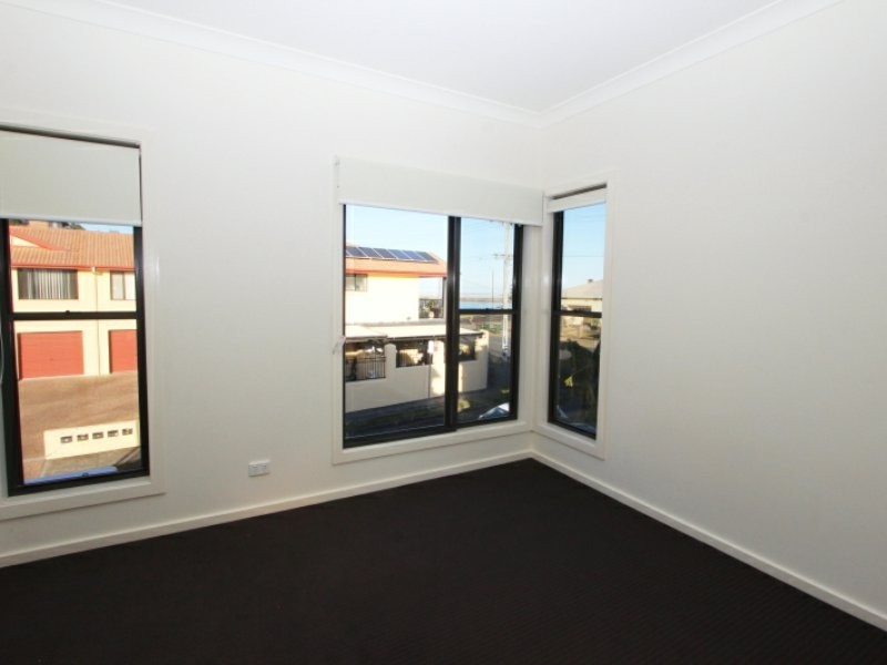 2/45 Beach Street, Harrington NSW 2427