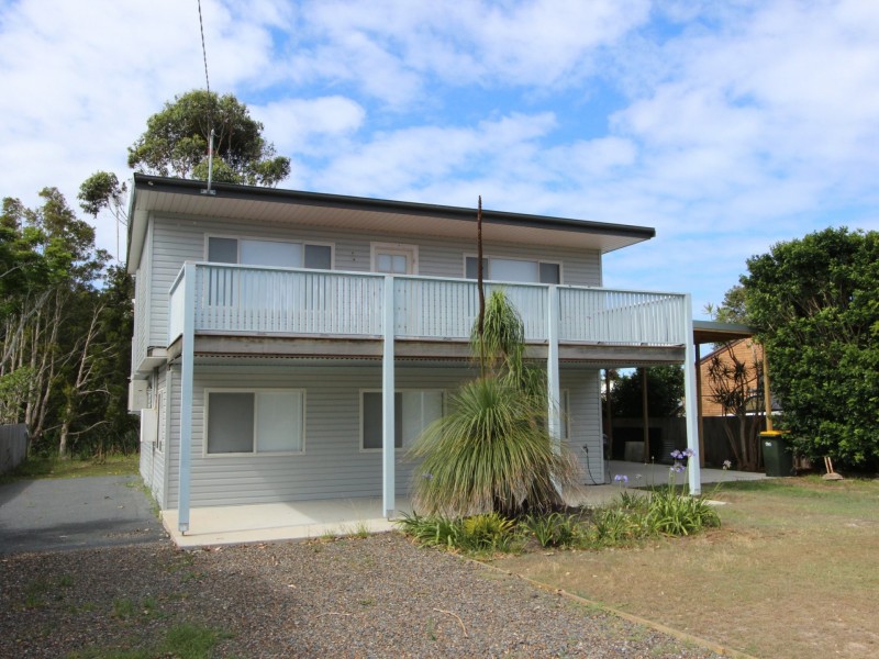 25 Granter Street, Harrington NSW 2427