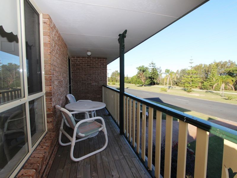 229 Beach Street, Harrington NSW 2427