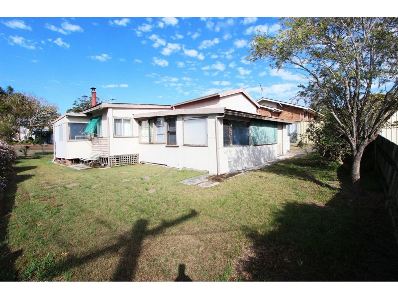 1 Muir Street, Harrington NSW 2427