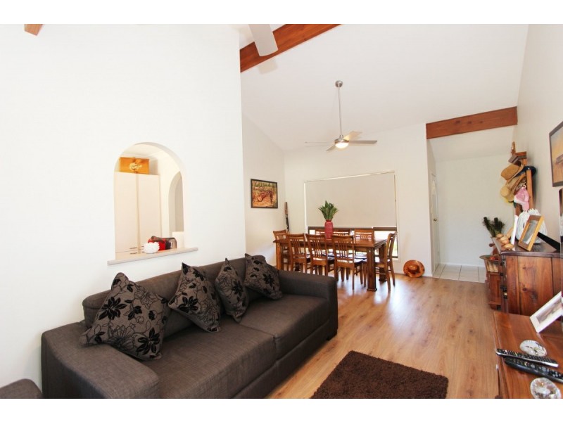 9/3 Sandpiper Close, Harrington NSW 2427