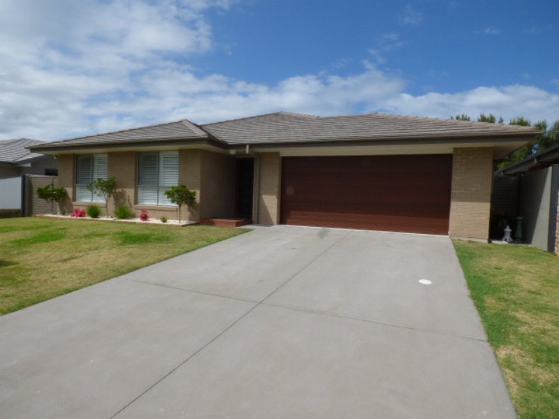 18 Pretoria Parade, Harrington NSW 2427