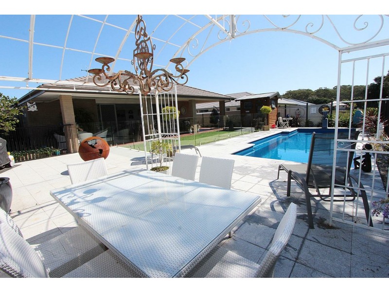 18 Pretoria Parade, Harrington NSW 2427