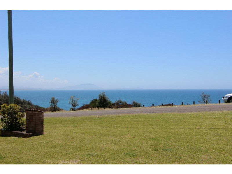 37 Pacific Drive, Crowdy Head NSW 2427