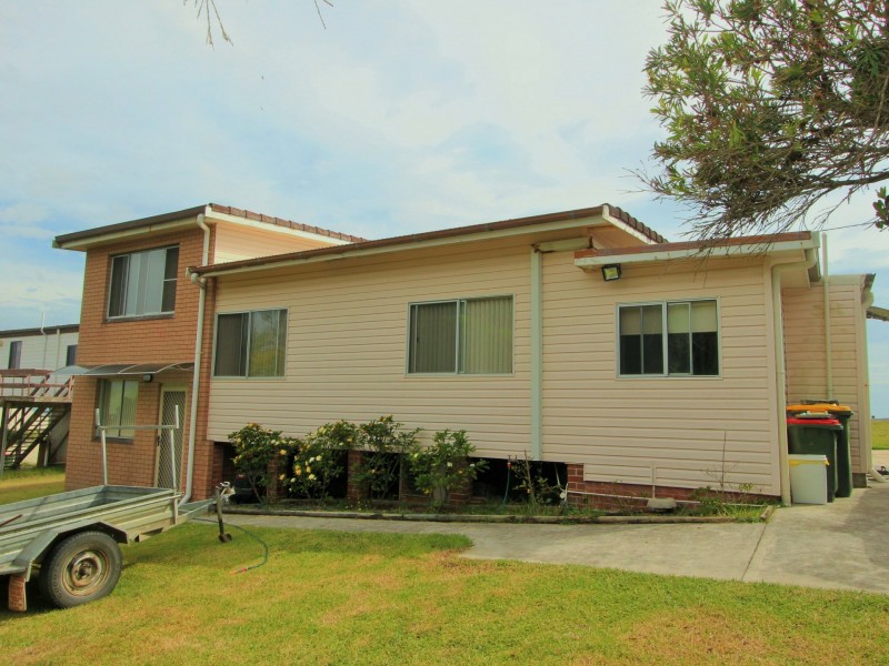 37 Pacific Drive, Crowdy Head NSW 2427