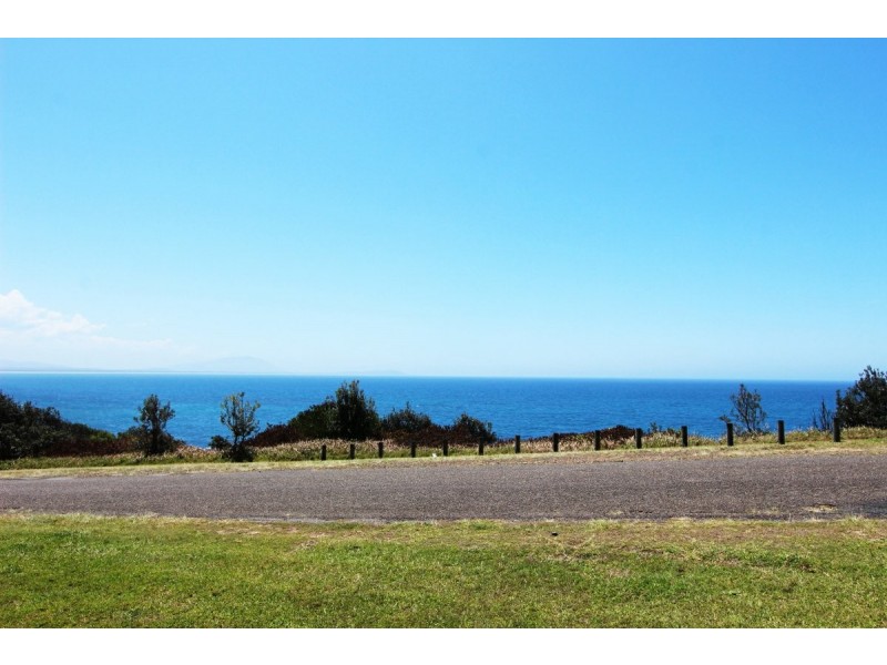 37 Pacific Drive, Crowdy Head NSW 2427