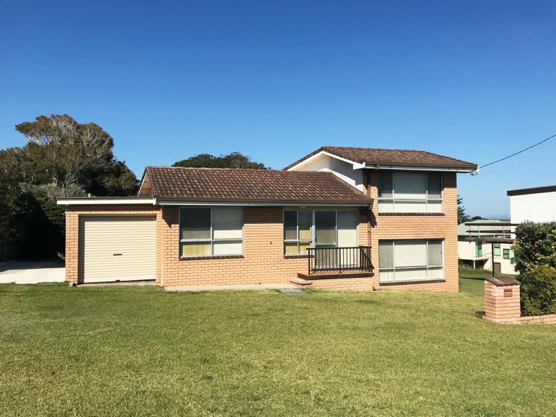 37 Pacific Drive, Crowdy Head NSW 2427