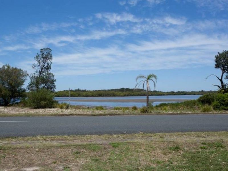 143 Beach Street, Harrington NSW 2427