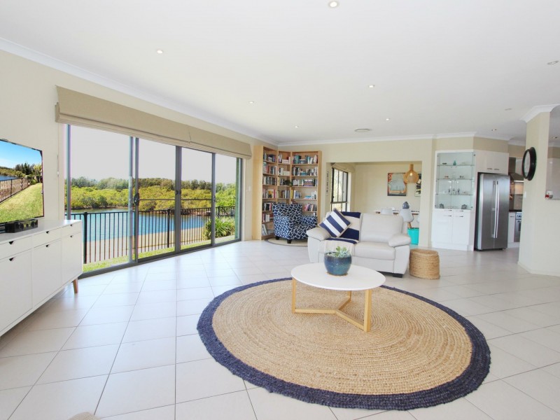 2/8 Diamantina Circuit, Harrington NSW 2427